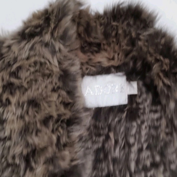 ADORE Rabbit Racoon Fur Vest Size S. - Picture 6 of 9